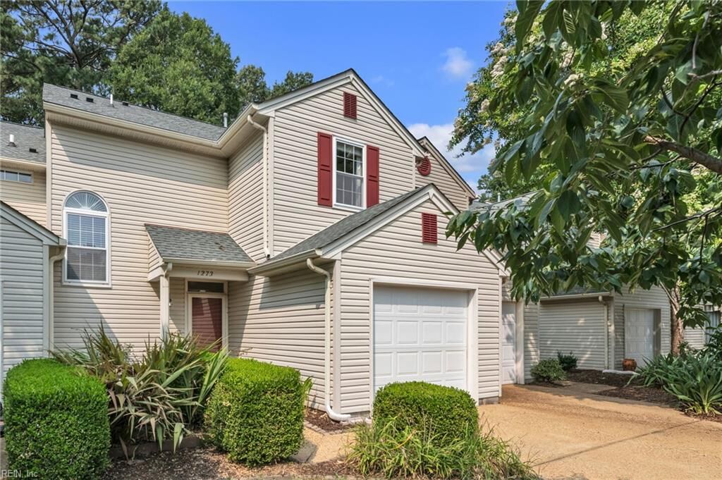 Property Photo:  1273 Lake Dr  VA 23602 