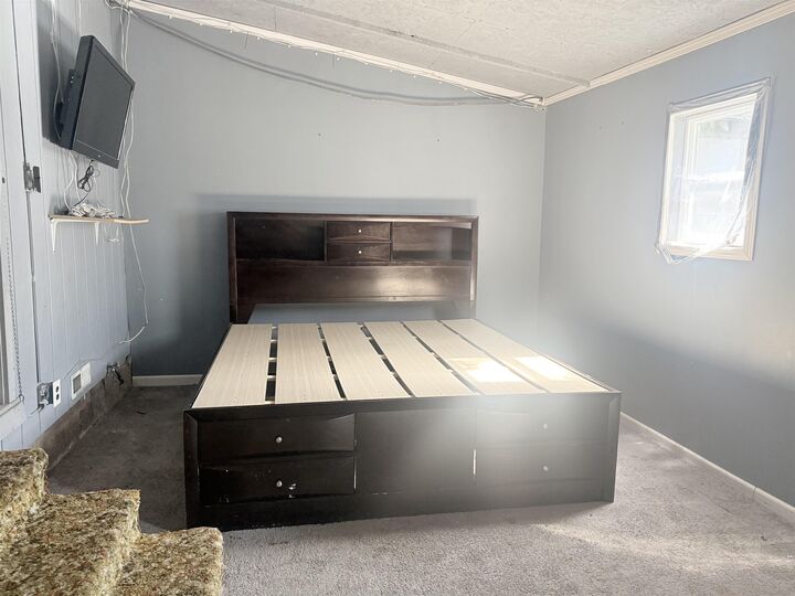 Property Photo:  212 N Oakdale Ave  KS 67401 