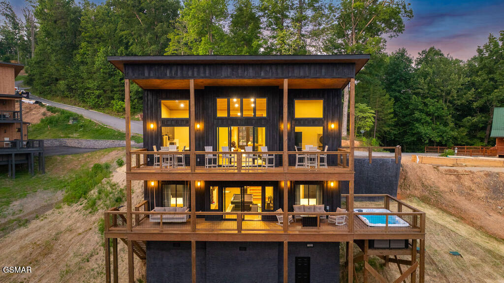 Property Photo:  2217 Legend Drive  TN 37876 
