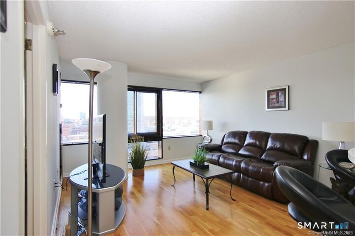 Property Photo: 127 Greyrock Place 1507 CT 06901