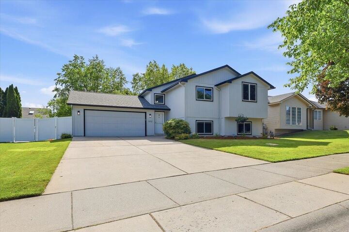 Property Photo: 1312 N Ormond Rd WA 99019