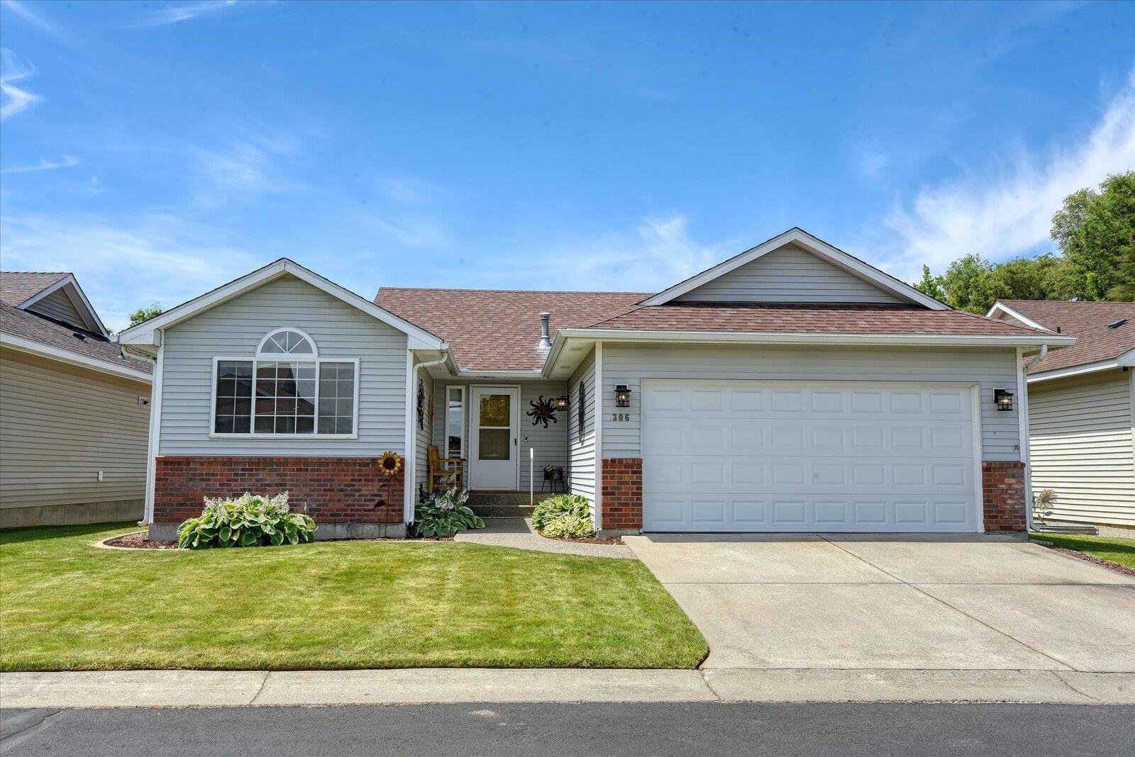 Property Photo:  306 S Calvin Ln  WA 99216 