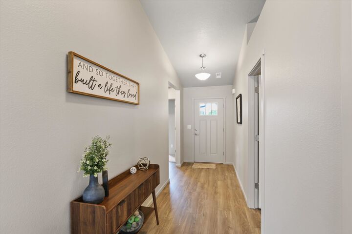 Property Photo:  627 S Manifold Ln  WA 99016 