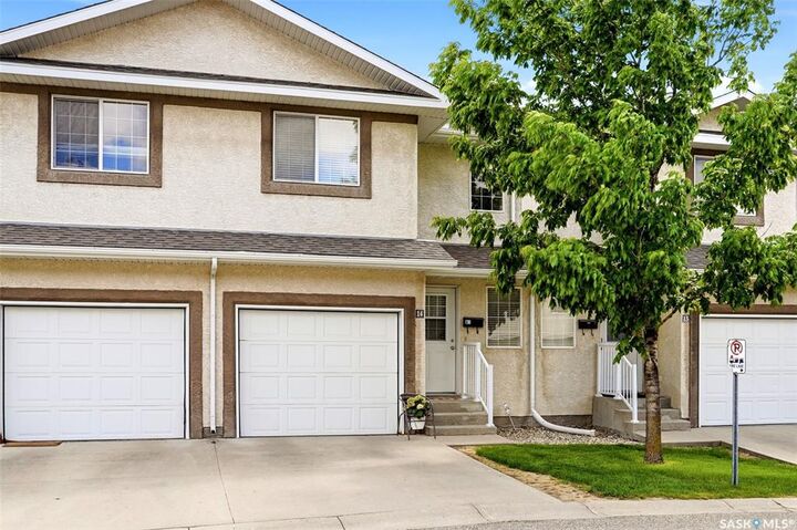Property Photo: 2751 Windsor Park Road 14 SK S4V 1B1