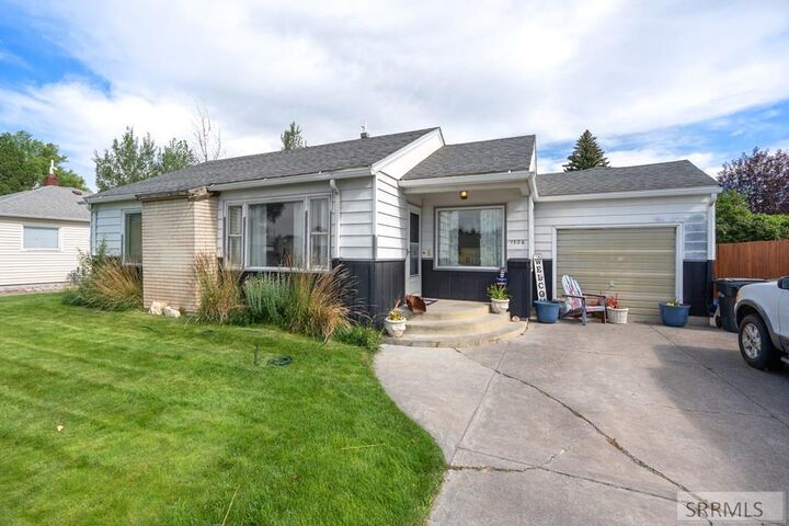 Property Photo:  1526 Beverly Road  ID 83402 
