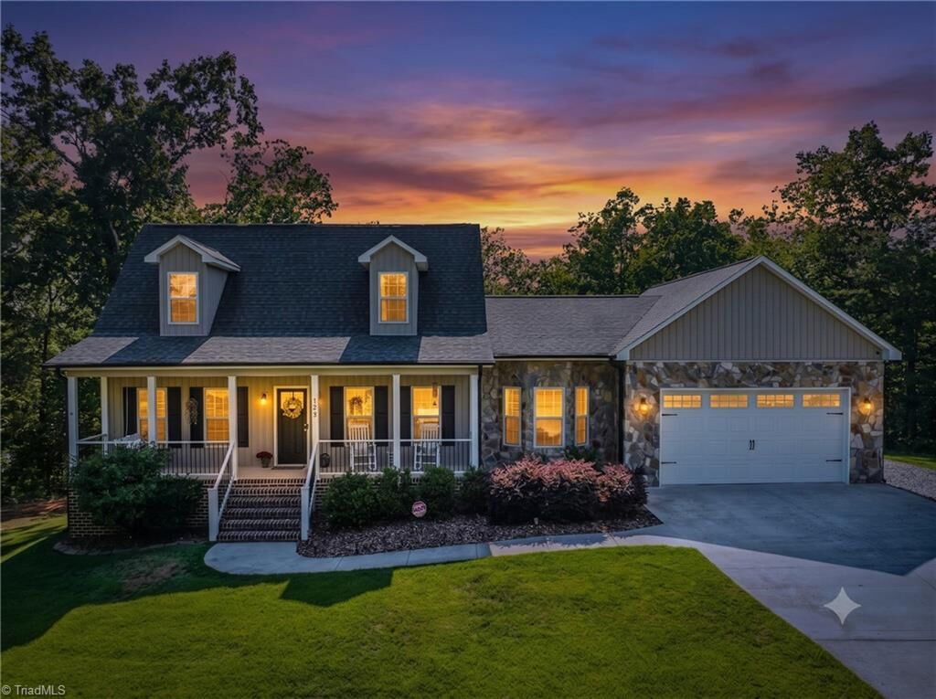 Property Photo: 152 Hepler Hylls Court NC 27360
