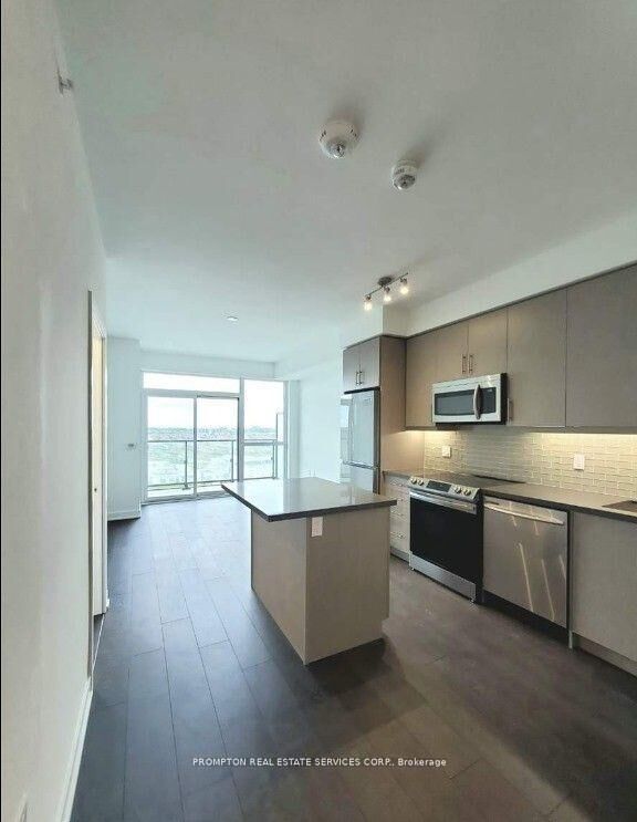 Property Photo:  75 Oneida Crescent 908  ON L4B 0A6 