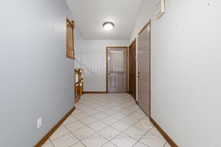 Property Photo: 12 Harvest Oak Drive ON L2S 3H5