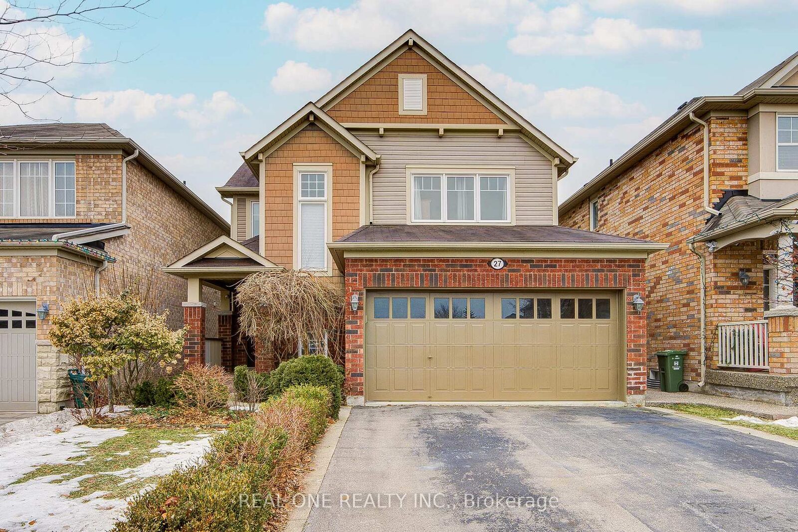 Property Photo: 27 Cranston Street Upper ON L9K 0E3