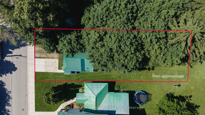 Property Photo: 20 William Street S ON N0M 1L0