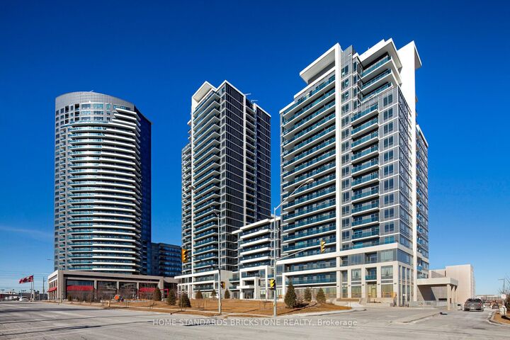 Property Photo:  7165 Yonge Street Ph 108  ON L3T 0C9 