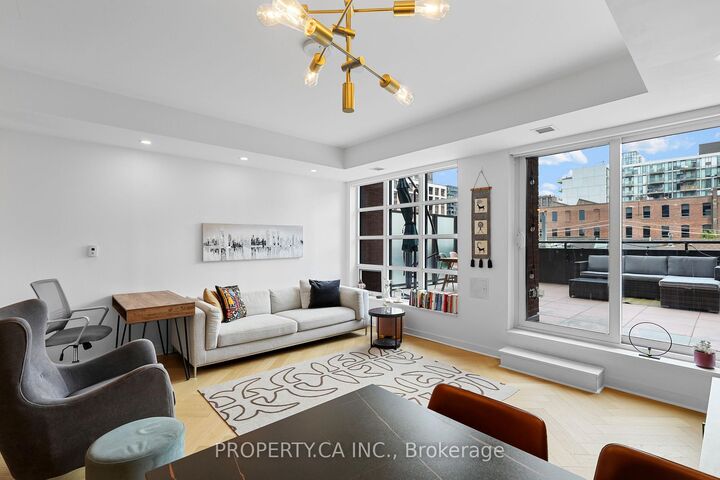 Property Photo:  501 Adelaide Street W 303  ON M5V 0R3 