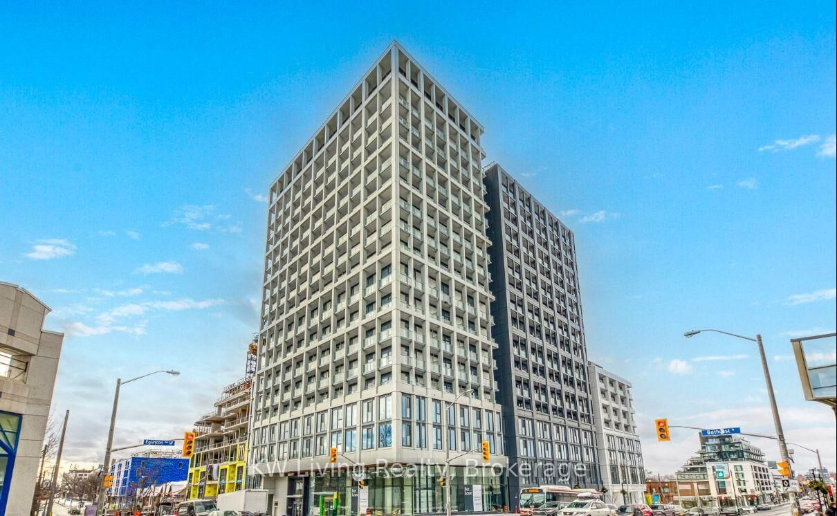 Property Photo:  2020 Bathurst Street 1920  ON M5P 0A6 