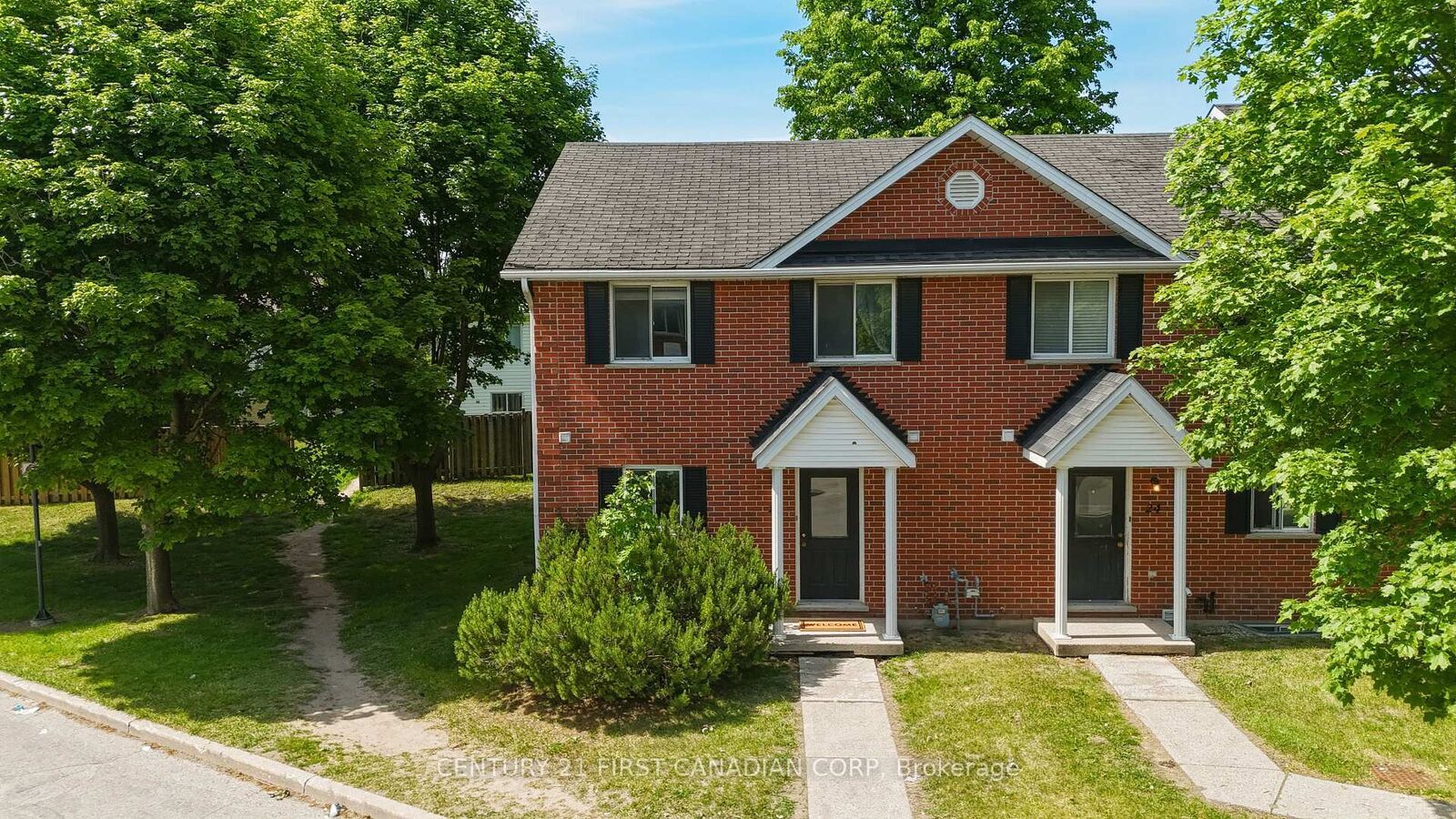 Property Photo: 190 Fleming Drive 25 ON N5V 5B8