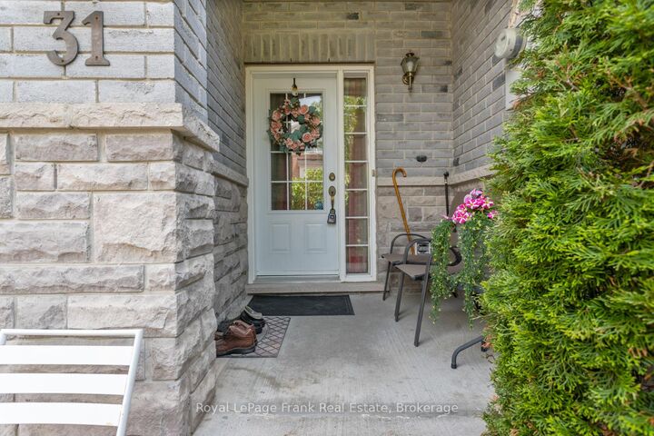 Property Photo:  31 Linnell Street  ON L1Z 0K8 