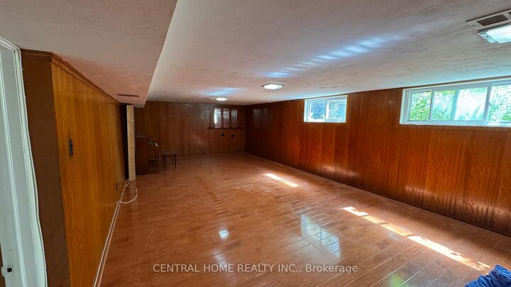 Photo de la propriété:  100 Burbank Drive Basement  ON M2K 1N4 