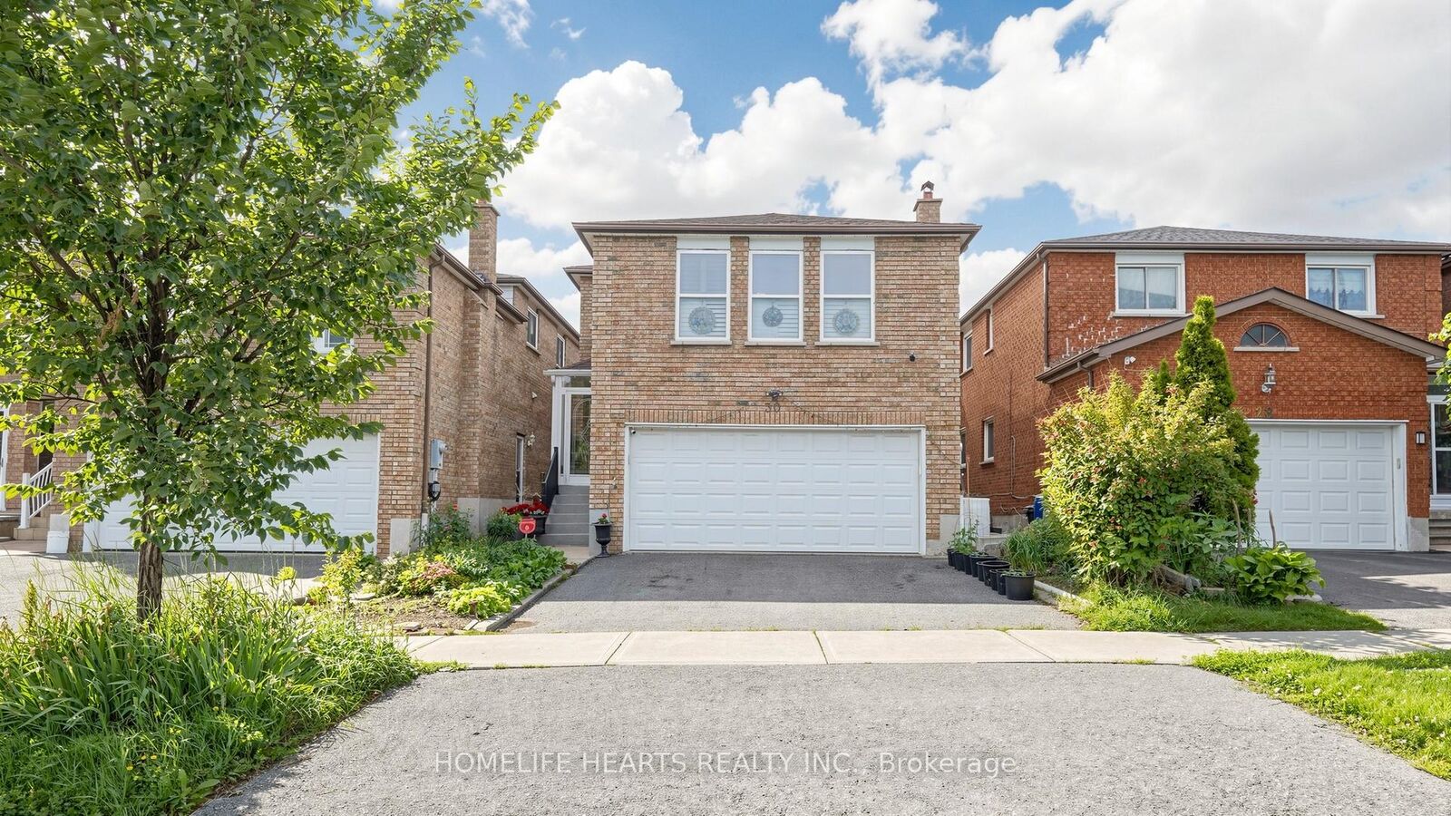 Property Photo: 30 Shepton Way ON M1V 4S1