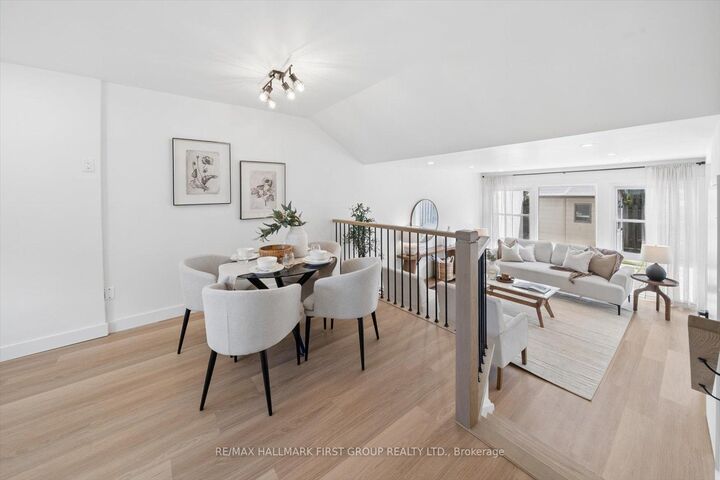 Property Photo: 30 Venetian Crescent 128 ON M3N 2L8