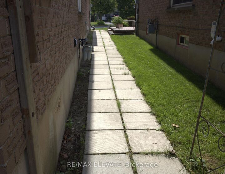 Property Photo:  68 Grover Drive Basement  ON M1C 4V7 