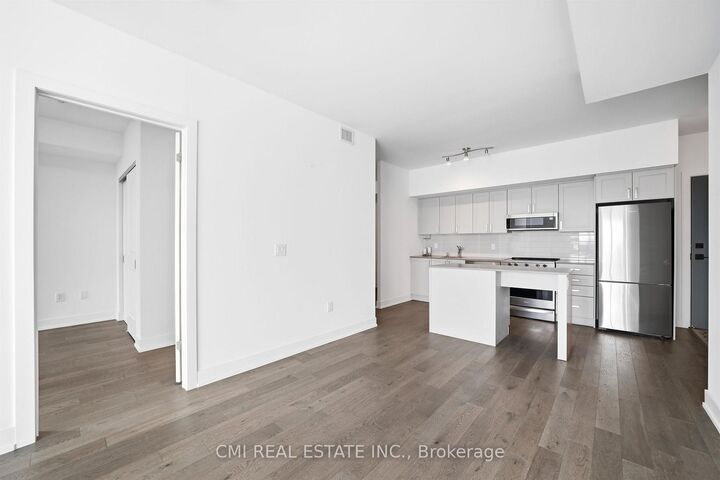 Property Photo: 1063 Douglas McCurdy Common 306 ON L5G 4B1