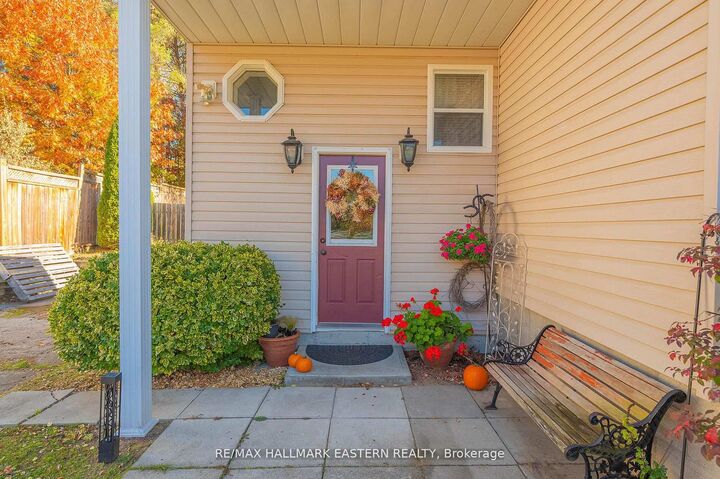 Property Photo: 2839 Peter Street ON K9A 4J9