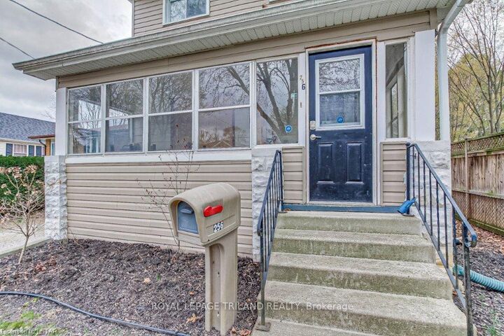 Property Photo: 256 Edinburgh Street ON N6H 1M3