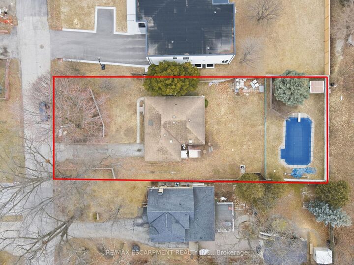 1643 Glenburnie Road — photo 1
