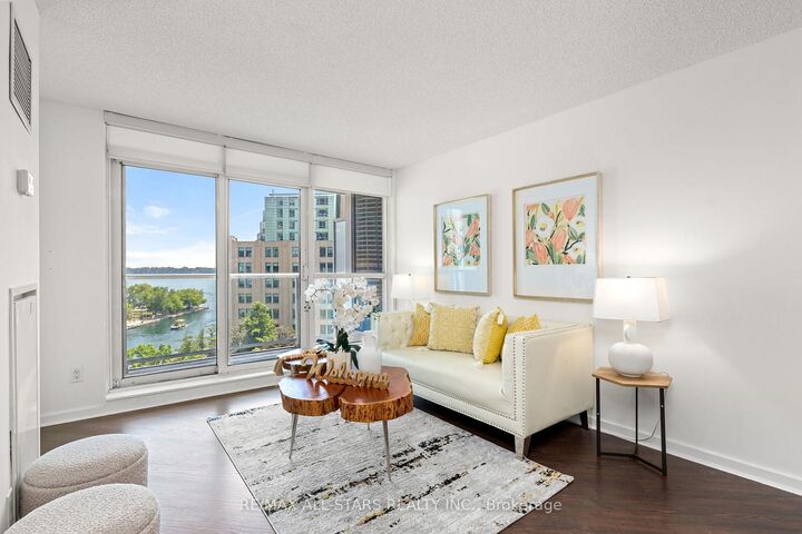 Property Photo: 208 Queens Quay W 804 ON M5J 2Y5