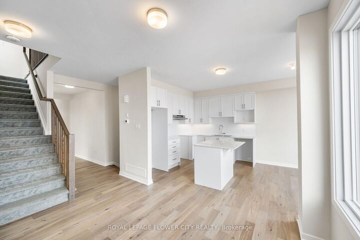 Property Photo:  283 Les Emmerson Drive  ON K2J 7L6 