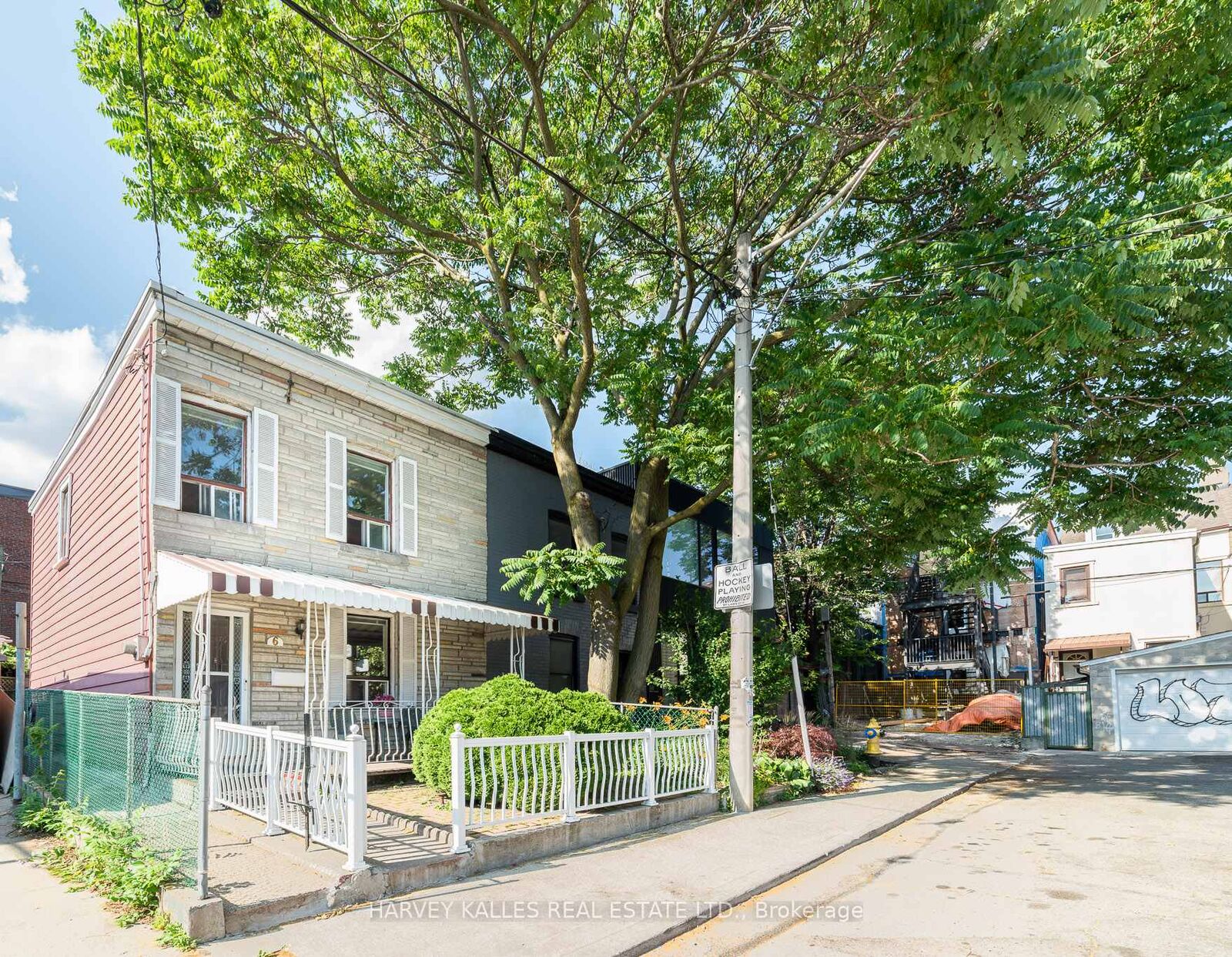 Property Photo:  6 Crocker Avenue  ON M6J 1K5 