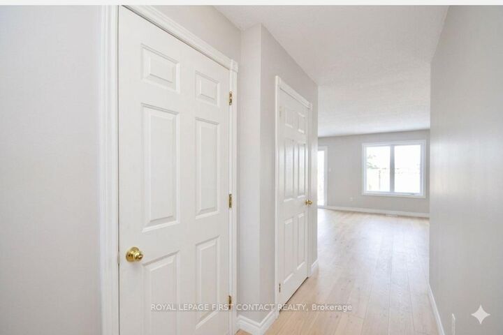 Property Photo: 88 Michael Crescent ON L4M 7C9