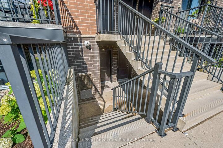 Property Photo:  190 Century Hill Drive C1  ON N2E 2W6 