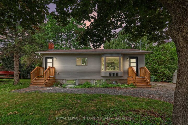 Property Photo: 1936 Belcourt Boulevard 4 ON K1C 1M5