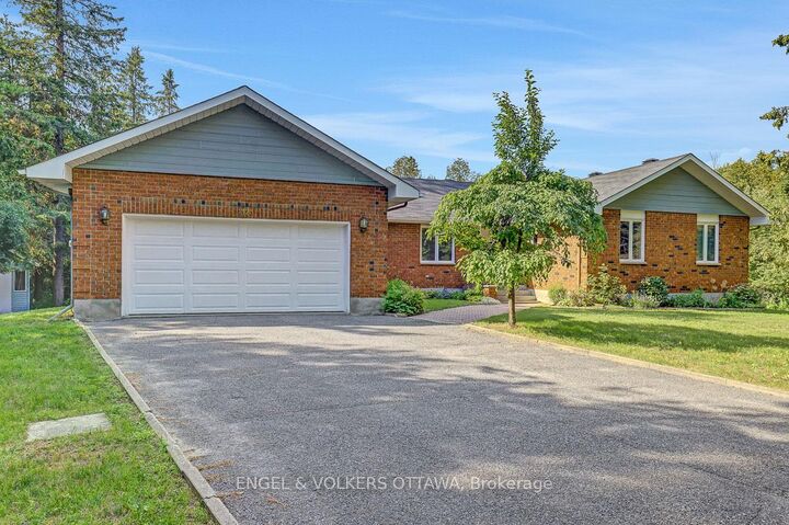 132 Grey Stone Drive — photo 1
