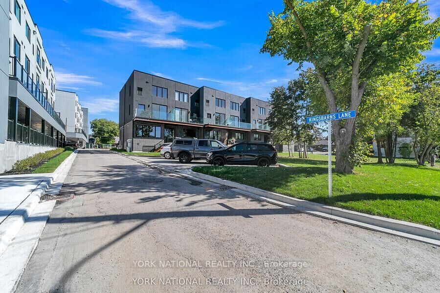 Property Photo: 59 Charles Street 8 ON L3Y 3V7