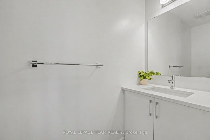 Property Photo: 65 Arinto Place ON K2S 2R7