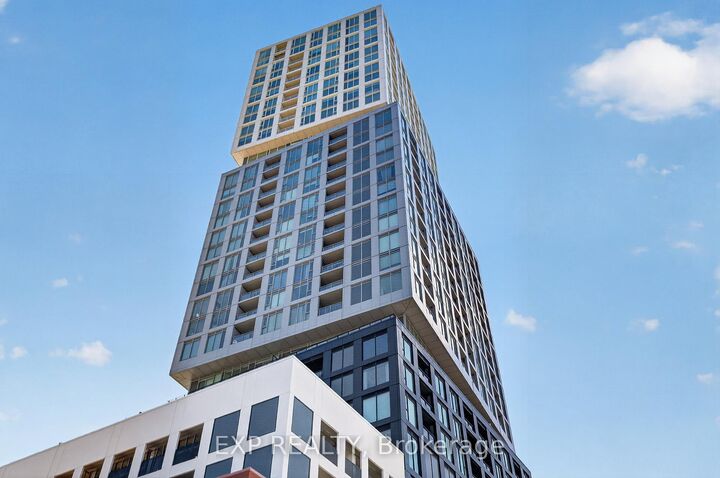 Property Photo: 39 Mary Street 1101 ON L4N 1S9