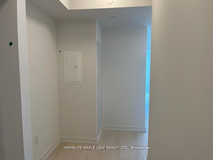 Property Photo: 3900 Confederation Parkway 3902 ON L5B 0M3