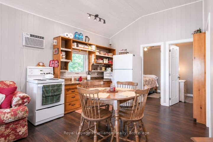 1117B Twin Pine Lane — photo 1