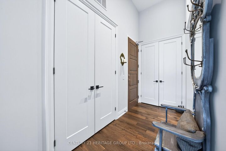 Property Photo: 400 Park Avenue 304 ON L3Y 1V8