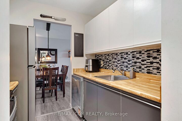 Photo de la propriété:  733 Deveron Crescent E 319  ON N5Z 4X7 