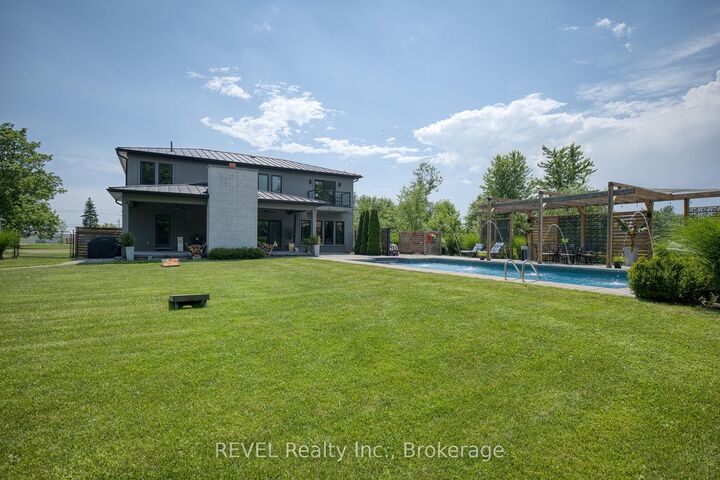 1009 Canboro Road — photo 1