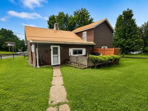 Property Photo: 453 N Pitt St PA 16137