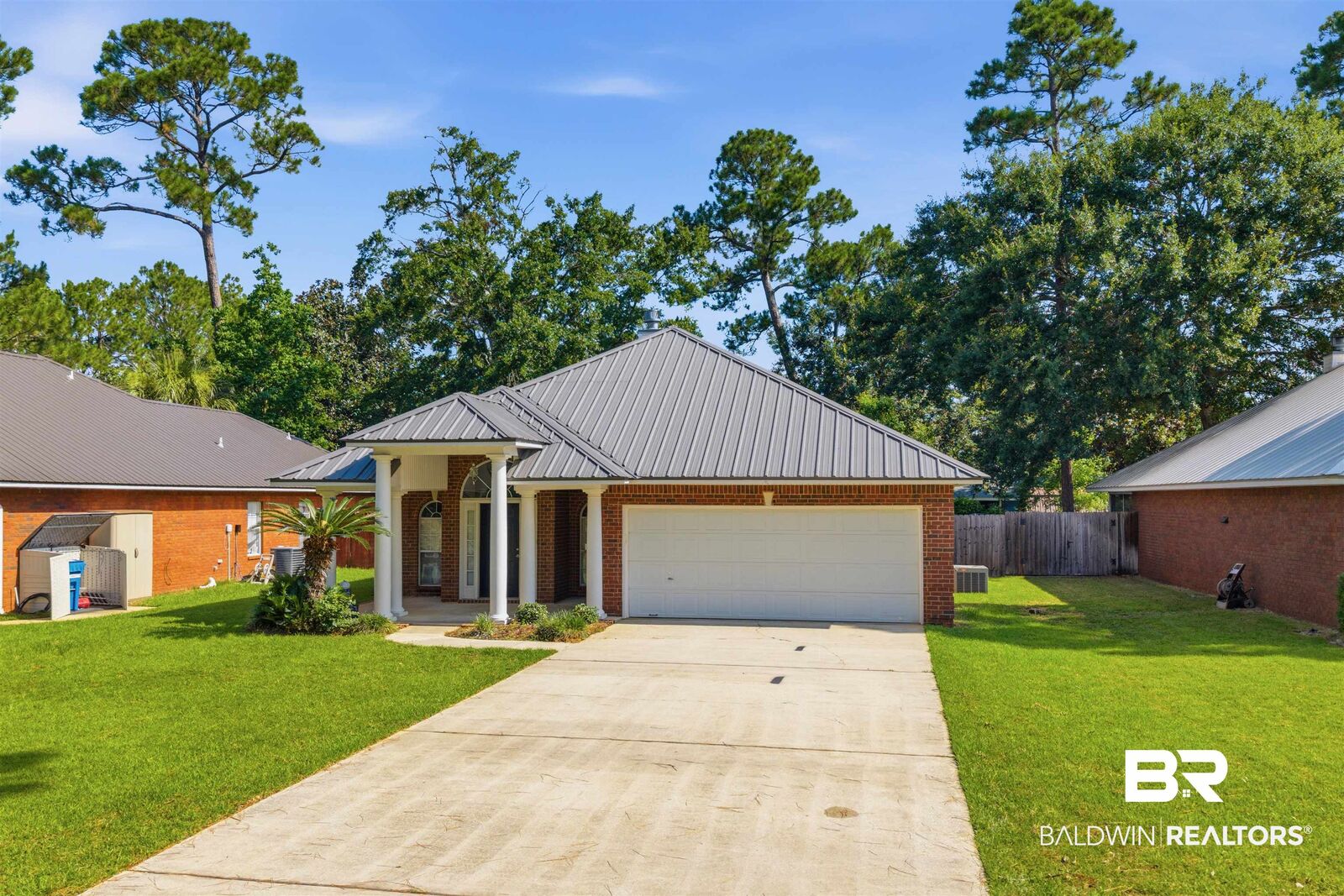Property Photo:  410 Dolphin Avenue  AL 36542 