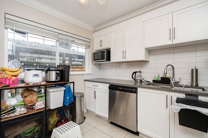 Property Photo: 10282 132 Street 1 BC V3T 0C4