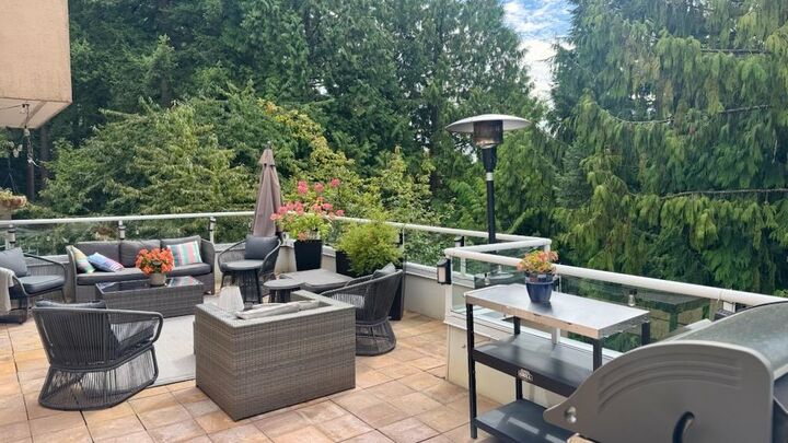 Property Photo: 2425 Edgemont Boulevard 8 BC V7P 2L2
