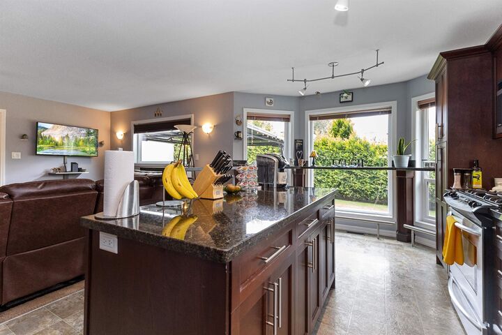Property Photo: 34654 Dunsmuir Court BC V2S 6G4