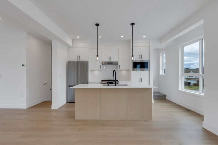 30501 Robin Drive 3 — photo 1