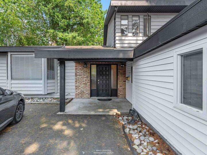Property Photo: 12779 Drummond Place BC V3V 6G4