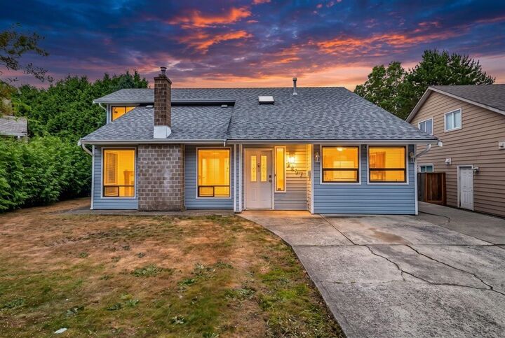 6497 131A Street — photo 1